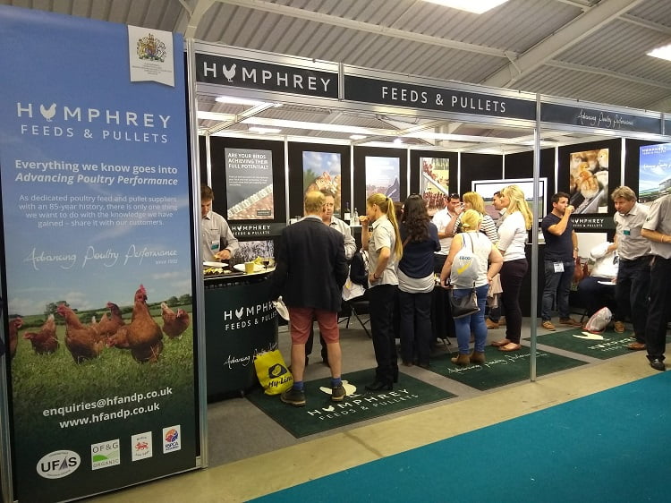 Humpreyfeedsatpigandpoultryshowformat1000w