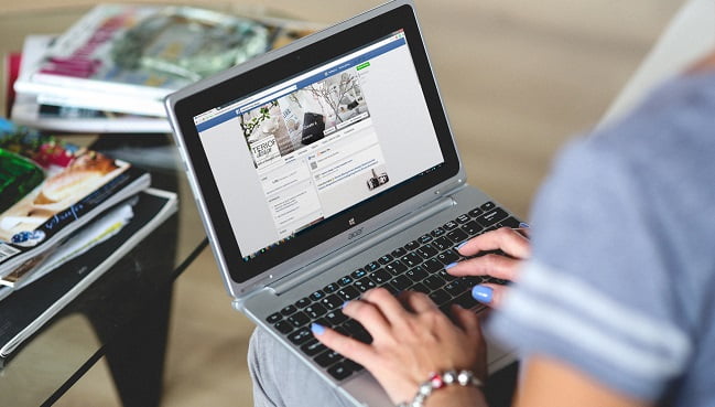 hands woman laptop notebook28129web